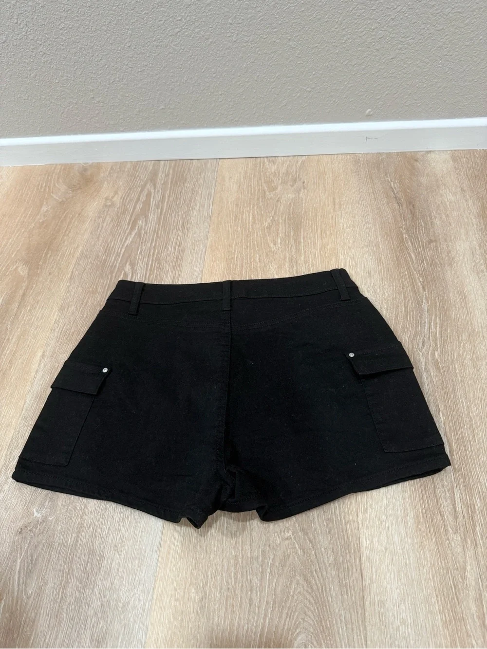 Wax Jean Black Women's Cargo Shorts with Flap Pockets
